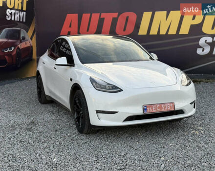 Білий Тесла Model Y, об'ємом двигуна 0 л та пробігом 100 тис. км за 21499 $, фото 4 на Automoto.ua