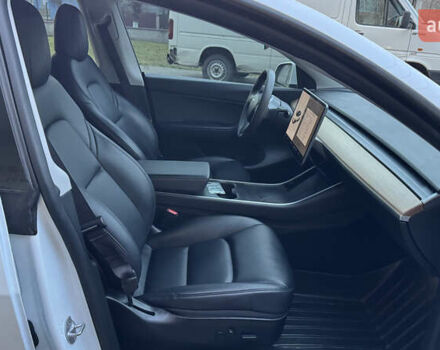 Білий Тесла Model Y, об'ємом двигуна 0 л та пробігом 187 тис. км за 18900 $, фото 26 на Automoto.ua