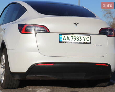 Белый Тесла Model Y, объемом двигателя 0 л и пробегом 162 тыс. км за 22500 $, фото 25 на Automoto.ua
