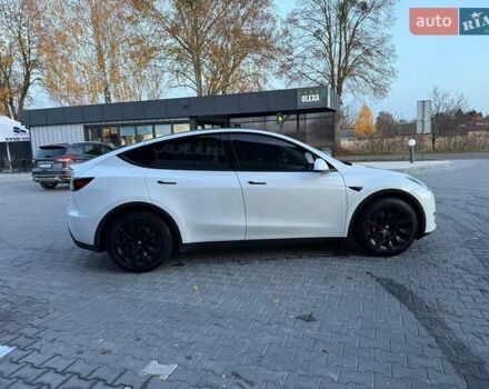 Белый Тесла Model Y, объемом двигателя 0 л и пробегом 132 тыс. км за 20800 $, фото 125 на Automoto.ua