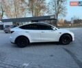 Белый Тесла Model Y, объемом двигателя 0 л и пробегом 132 тыс. км за 20800 $, фото 125 на Automoto.ua