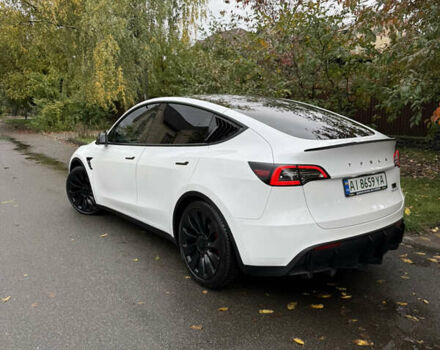 Белый Тесла Model Y, объемом двигателя 0 л и пробегом 62 тыс. км за 28500 $, фото 3 на Automoto.ua