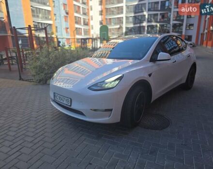 Белый Тесла Model Y, объемом двигателя 0 л и пробегом 140 тыс. км за 23966 $, фото 6 на Automoto.ua