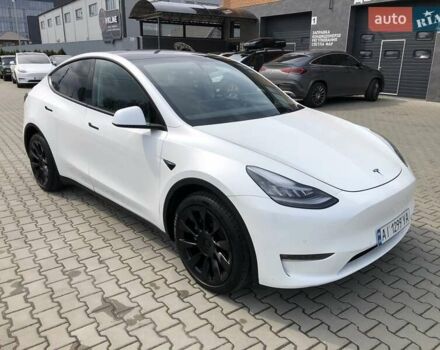 Белый Тесла Model Y, объемом двигателя 0 л и пробегом 51 тыс. км за 26000 $, фото 2 на Automoto.ua