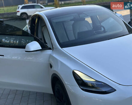 Белый Тесла Model Y, объемом двигателя 0 л и пробегом 118 тыс. км за 21700 $, фото 47 на Automoto.ua