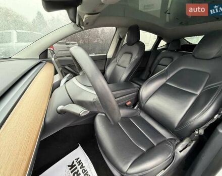 Білий Тесла Model Y, об'ємом двигуна 0 л та пробігом 219 тис. км за 16500 $, фото 19 на Automoto.ua