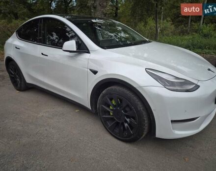 Белый Тесла Model Y, объемом двигателя 0 л и пробегом 104 тыс. км за 23500 $, фото 3 на Automoto.ua