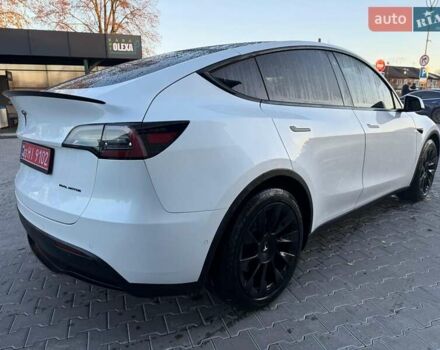 Белый Тесла Model Y, объемом двигателя 0 л и пробегом 132 тыс. км за 20800 $, фото 20 на Automoto.ua