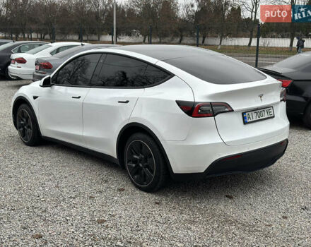 Білий Тесла Model Y, об'ємом двигуна 0 л та пробігом 66 тис. км за 19500 $, фото 16 на Automoto.ua