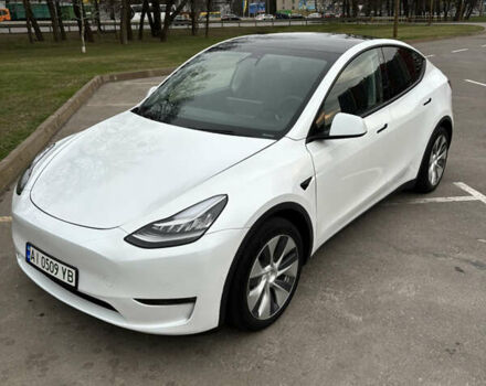 Білий Тесла Model Y, об'ємом двигуна 0 л та пробігом 70 тис. км за 28000 $, фото 1 на Automoto.ua