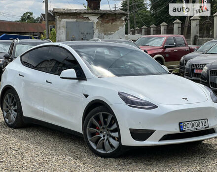 Білий Тесла Model Y, об'ємом двигуна 0 л та пробігом 50 тис. км за 39900 $, фото 3 на Automoto.ua