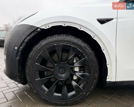 Білий Тесла Model Y, об'ємом двигуна 0 л та пробігом 219 тис. км за 16500 $, фото 7 на Automoto.ua