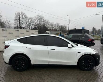 Білий Тесла Model Y, об'ємом двигуна 0 л та пробігом 219 тис. км за 16500 $, фото 4 на Automoto.ua