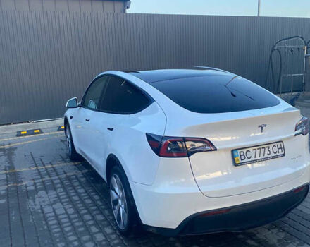Белый Тесла Model Y, объемом двигателя 0 л и пробегом 50 тыс. км за 25500 $, фото 3 на Automoto.ua