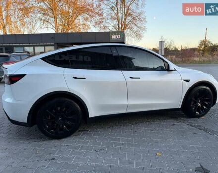 Белый Тесла Model Y, объемом двигателя 0 л и пробегом 132 тыс. км за 20800 $, фото 22 на Automoto.ua