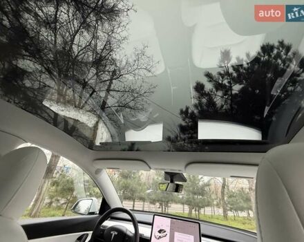 Білий Тесла Model Y, об'ємом двигуна 0 л та пробігом 111 тис. км за 23599 $, фото 14 на Automoto.ua
