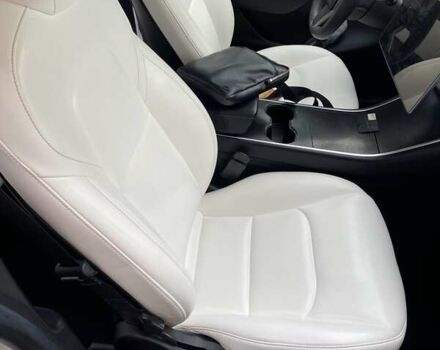 Білий Тесла Model Y, об'ємом двигуна 0 л та пробігом 21 тис. км за 19000 $, фото 57 на Automoto.ua