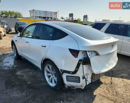 Белый Тесла Model Y, объемом двигателя 0 л и пробегом 185 тыс. км за 16900 $, фото 6 на Automoto.ua
