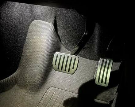 Белый Тесла Model Y, объемом двигателя 0 л и пробегом 162 тыс. км за 22500 $, фото 76 на Automoto.ua