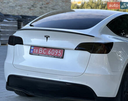 Белый Тесла Model Y, объемом двигателя 0 л и пробегом 118 тыс. км за 21700 $, фото 24 на Automoto.ua