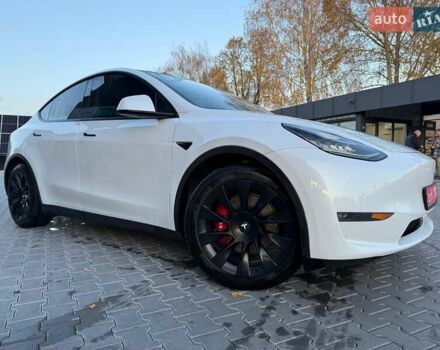 Белый Тесла Model Y, объемом двигателя 0 л и пробегом 132 тыс. км за 20800 $, фото 131 на Automoto.ua