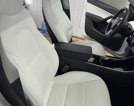 Белый Тесла Model Y, объемом двигателя 0 л и пробегом 120 тыс. км за 20500 $, фото 28 на Automoto.ua
