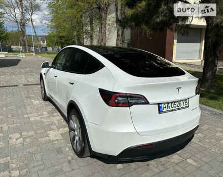 Белый Тесла Model Y, объемом двигателя 0 л и пробегом 38 тыс. км за 31999 $, фото 17 на Automoto.ua