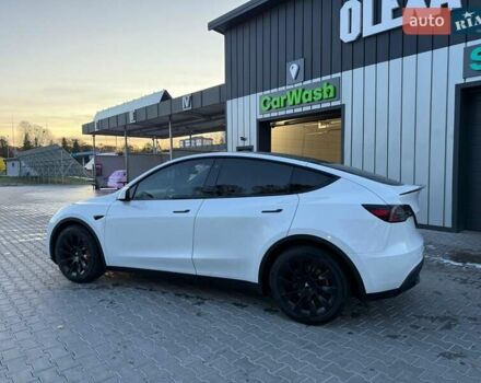 Белый Тесла Model Y, объемом двигателя 0 л и пробегом 132 тыс. км за 20800 $, фото 115 на Automoto.ua