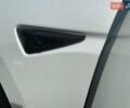 Белый Тесла Model Y, объемом двигателя 0 л и пробегом 60 тыс. км за 30000 $, фото 27 на Automoto.ua