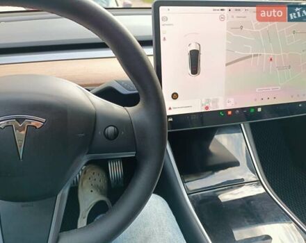 Белый Тесла Model Y, объемом двигателя 0 л и пробегом 65 тыс. км за 28000 $, фото 16 на Automoto.ua