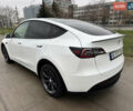 Белый Тесла Model Y, объемом двигателя 0 л и пробегом 77 тыс. км за 25000 $, фото 36 на Automoto.ua