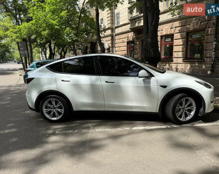 Белый Тесла Model Y, объемом двигателя 0 л и пробегом 16 тыс. км за 25300 $, фото 4 на Automoto.ua