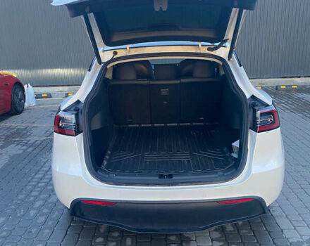 Белый Тесла Model Y, объемом двигателя 0 л и пробегом 50 тыс. км за 25500 $, фото 5 на Automoto.ua
