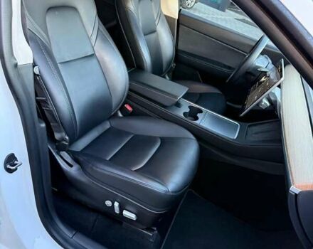 Белый Тесла Model Y, объемом двигателя 0 л и пробегом 132 тыс. км за 20800 $, фото 60 на Automoto.ua