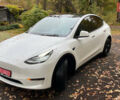 Тесла Model Y 2020 в Житомире на Automoto.ua Белый Тесла Model Y, объемом двигателя 0 л и пробегом 150 тыс. км за 22000 $, фото 17 на Automoto.ua
