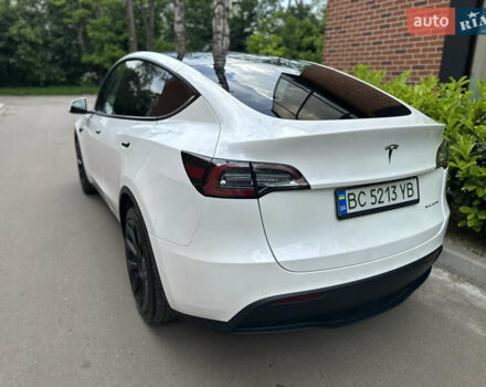 Белый Тесла Model Y, объемом двигателя 0 л и пробегом 53 тыс. км за 23500 $, фото 13 на Automoto.ua