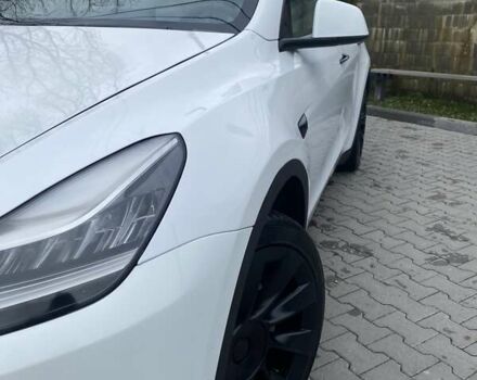 Білий Тесла Model Y, об'ємом двигуна 0 л та пробігом 21 тис. км за 19000 $, фото 17 на Automoto.ua
