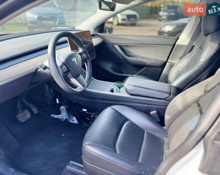 Білий Тесла Model Y, об'ємом двигуна 0 л та пробігом 70 тис. км за 14300 $, фото 7 на Automoto.ua