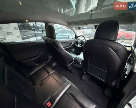 Белый Тесла Model Y, объемом двигателя 0 л и пробегом 142 тыс. км за 18800 $, фото 13 на Automoto.ua