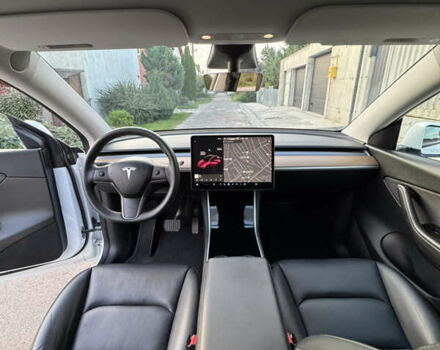 Тесла Model Y 2020 в Львове на Automoto.ua Белый Тесла Model Y, объемом двигателя 0 л и пробегом 30 тыс. км за 29000 $, фото 16 на Automoto.ua