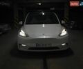 Белый Тесла Model Y, объемом двигателя 0 л и пробегом 96 тыс. км за 21999 $, фото 1 на Automoto.ua