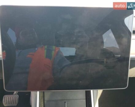 Белый Тесла Model Y, объемом двигателя 0 л и пробегом 93 тыс. км за 7200 $, фото 8 на Automoto.ua