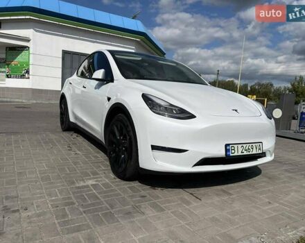 Тесла Model Y 2020 в Кременчуге на Automoto.ua Белый Тесла Model Y, объемом двигателя 0 л и пробегом 100 тыс. км за 22500 $, фото 1 на Automoto.ua