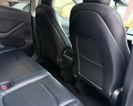 Білий Тесла Model Y, об'ємом двигуна 0 л та пробігом 100 тис. км за 21499 $, фото 24 на Automoto.ua