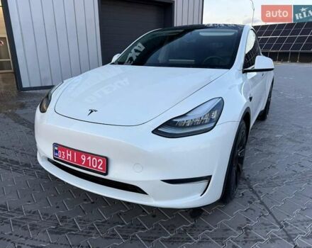 Белый Тесла Model Y, объемом двигателя 0 л и пробегом 132 тыс. км за 20800 $, фото 4 на Automoto.ua