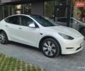 Белый Тесла Model Y, объемом двигателя 0 л и пробегом 160 тыс. км за 19900 $, фото 5 на Automoto.ua