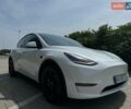 Белый Тесла Model Y, объемом двигателя 0 л и пробегом 60 тыс. км за 30000 $, фото 2 на Automoto.ua