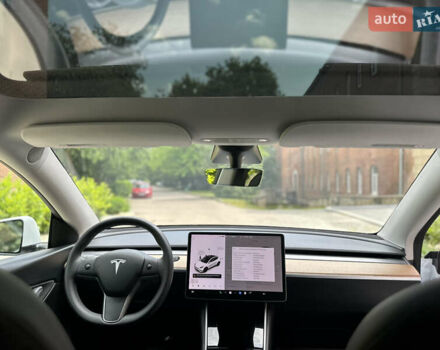 Тесла Model Y 2020 в Львове на Automoto.ua Белый Тесла Model Y, объемом двигателя 0 л и пробегом 63 тыс. км за 23500 $, фото 33 на Automoto.ua