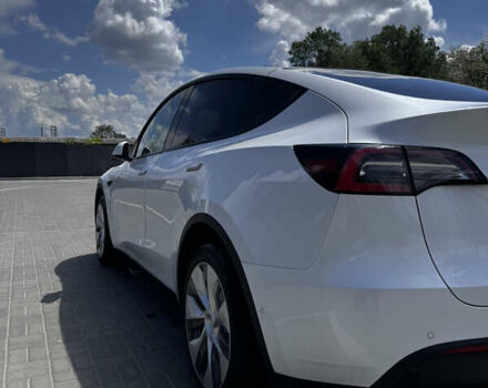 Белый Тесла Model Y, объемом двигателя 0 л и пробегом 79 тыс. км за 26400 $, фото 14 на Automoto.ua