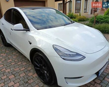Белый Тесла Model Y, объемом двигателя 0 л и пробегом 65 тыс. км за 28000 $, фото 14 на Automoto.ua